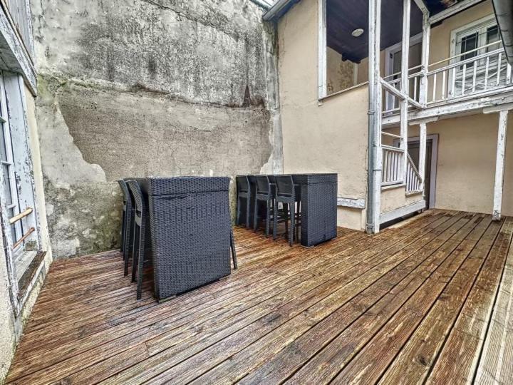 Apartment Bury